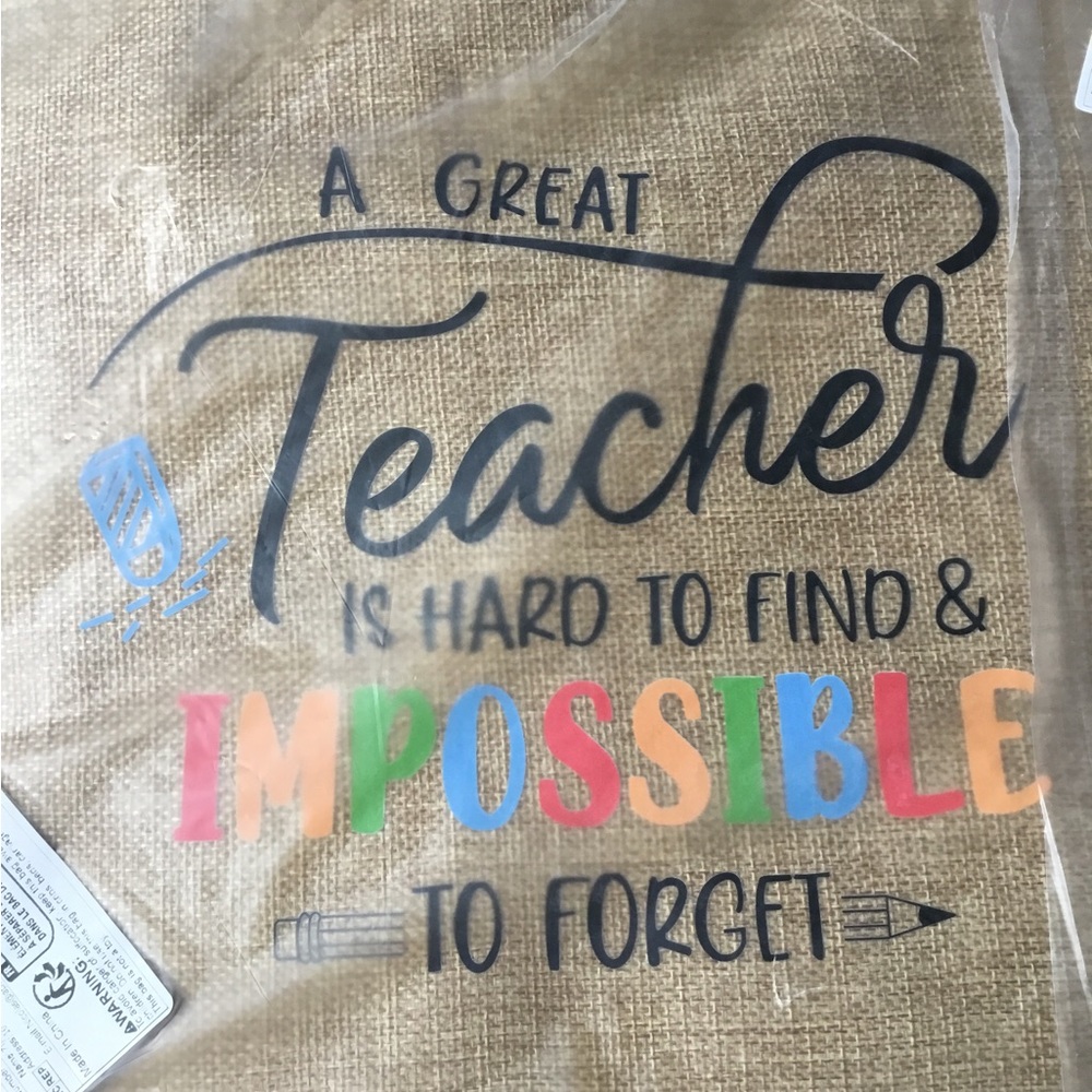 A Great Teacher Colorful 'Impossible to Forget' Tote